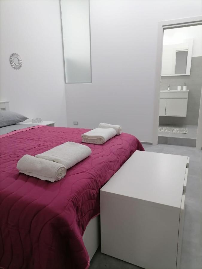Darsena Apartments1 Мольфетта Экстерьер фото